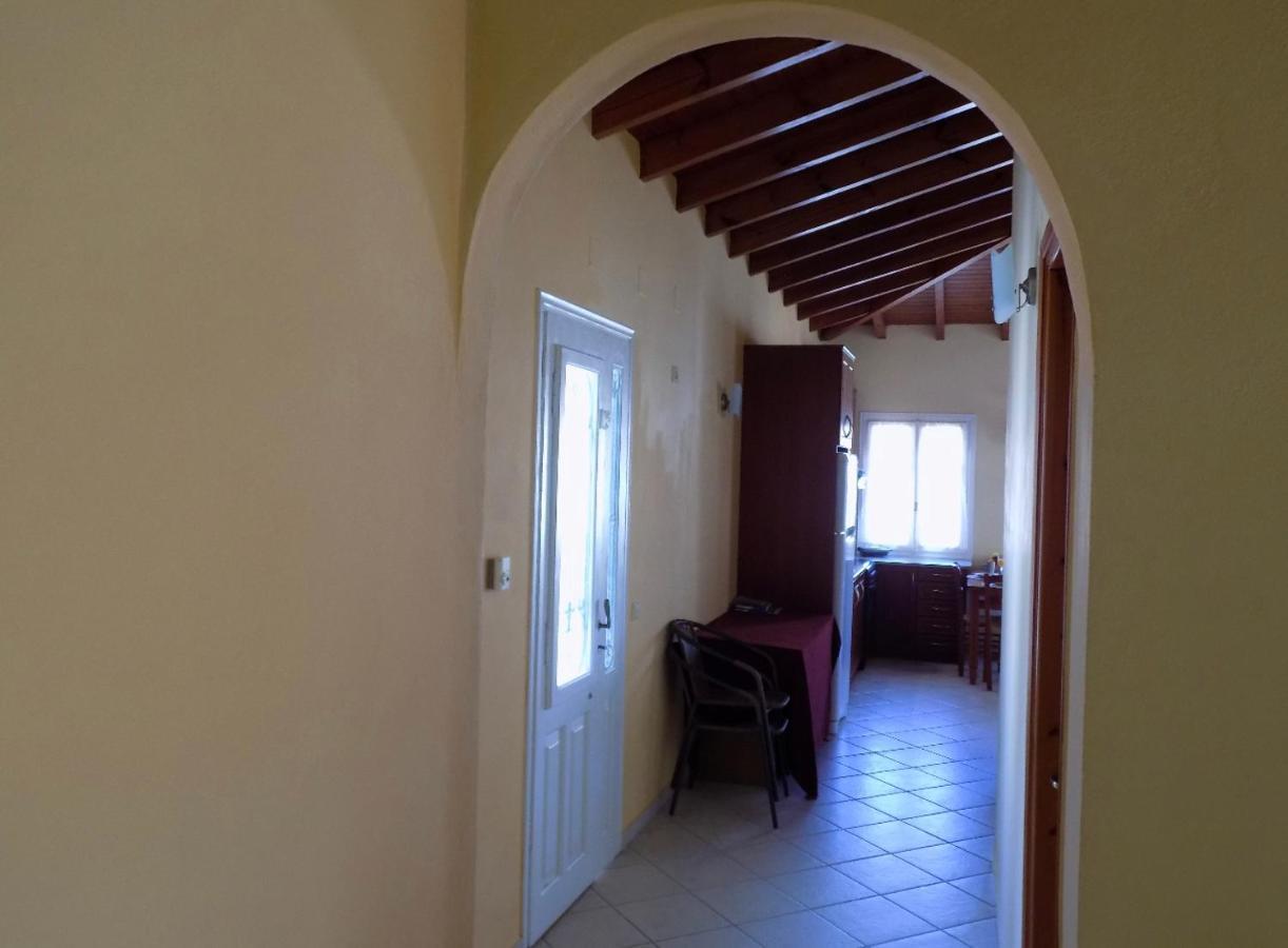 Angelina Apartment Lákka Dış mekan fotoğraf